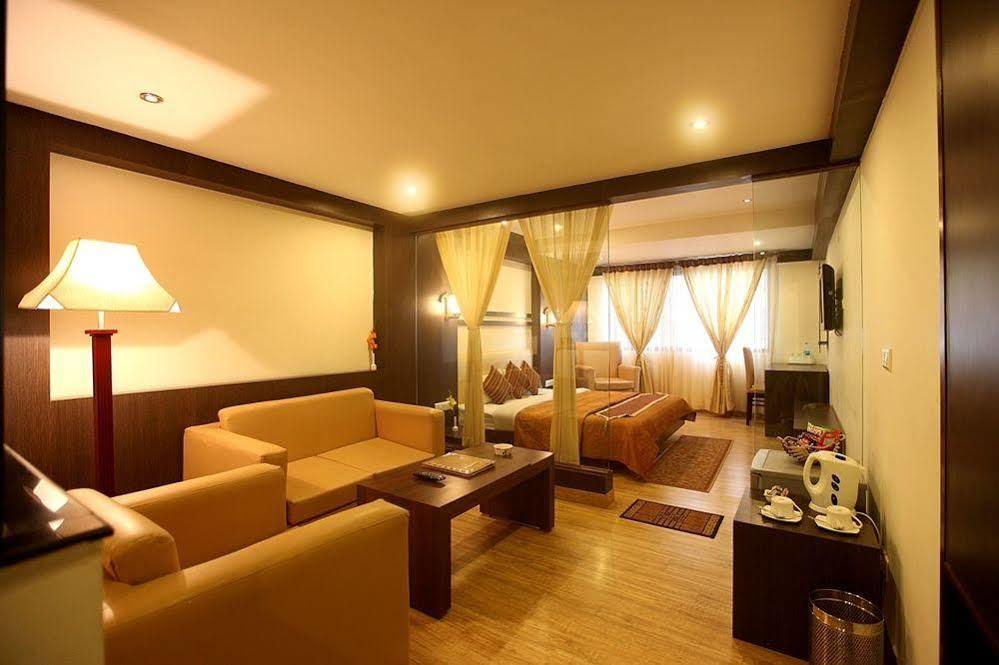Hotel Bridge View Regency Shimla Esterno foto